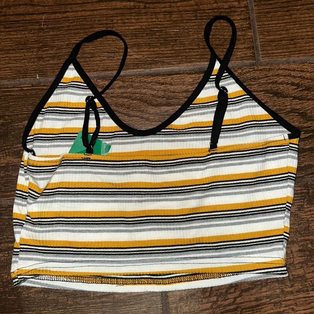 top - Picture 2 of 3